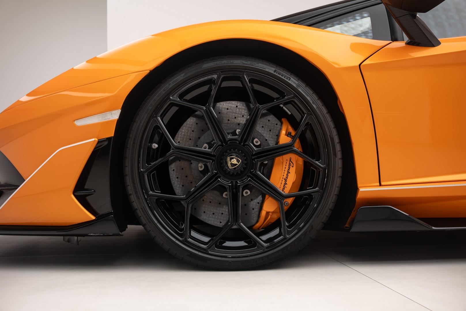 2021 LAMBORGHINI AVENTADOR SVJ ROADSTER